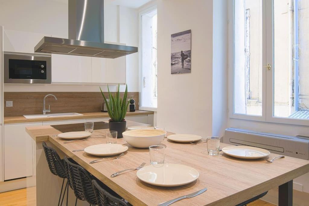 Spacious T2 Near The Halles And The Harbour Toulon Exterior foto